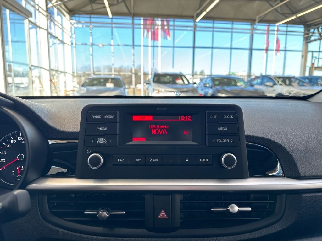 Kia Picanto 2024 Musta