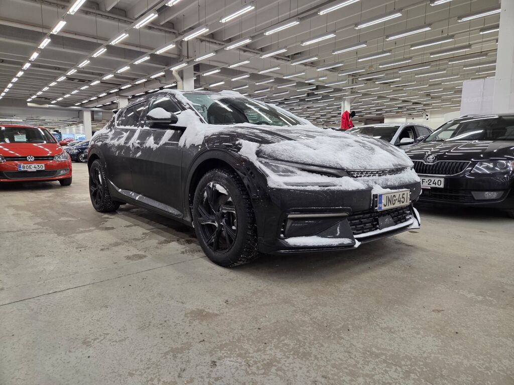 Kia EV6 2024 Musta