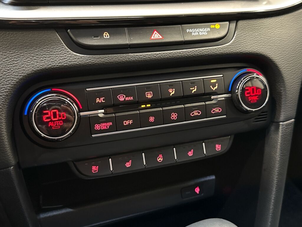 Kia Ceed 2025 Valkoinen