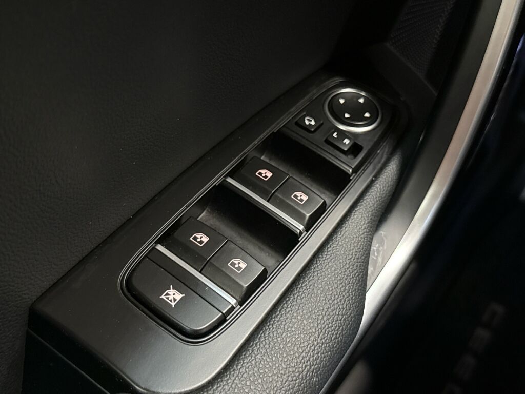 Kia Ceed 2025 Valkoinen