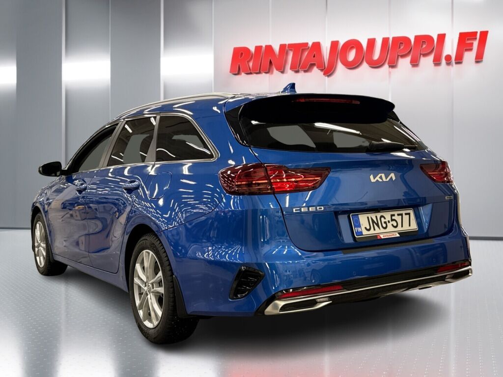 Kia Ceed 2025 Sininen