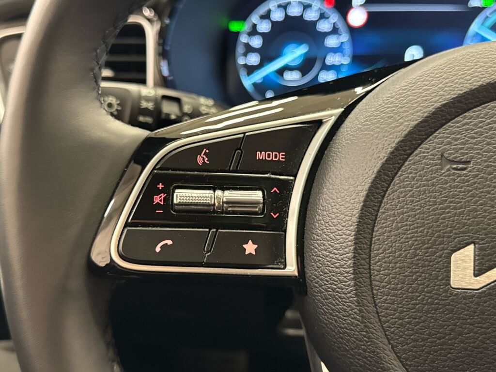 Kia Ceed 2025 Sininen