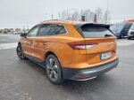 Skoda Enyaq 2023 Oranssi