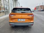 Skoda Enyaq 2023 Oranssi