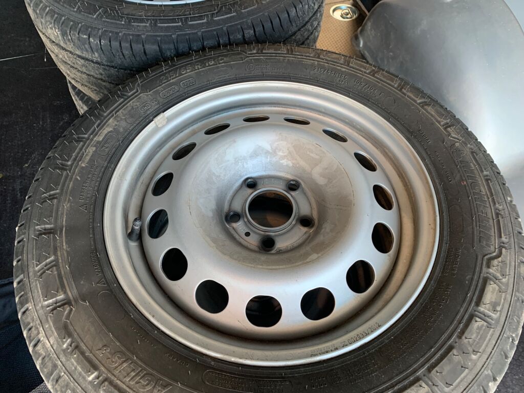 Peugeot e-Expert 2025 Valkoinen