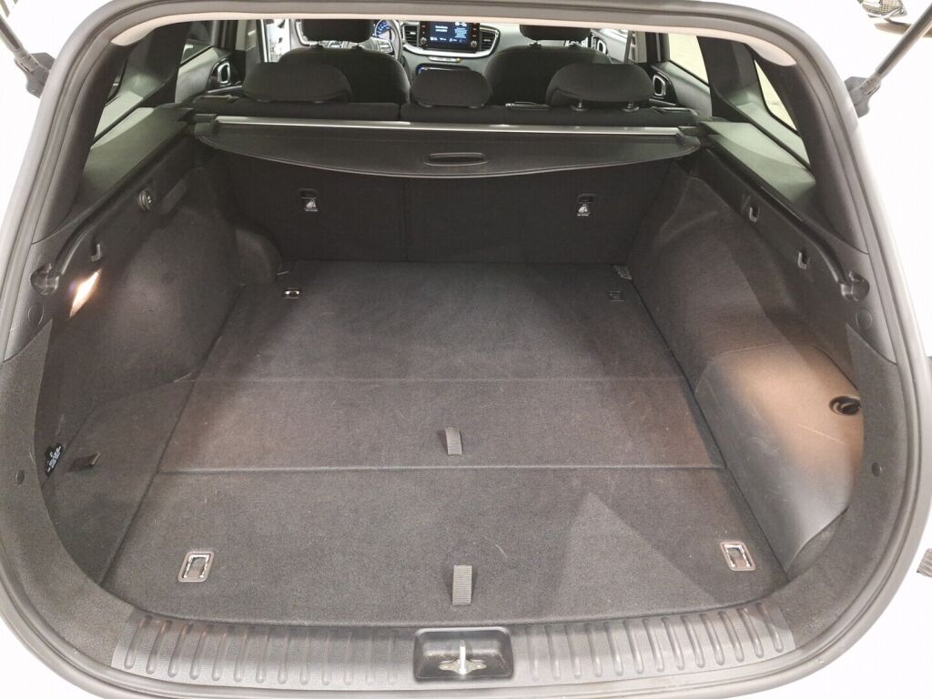 Kia Ceed 2021 Valkoinen