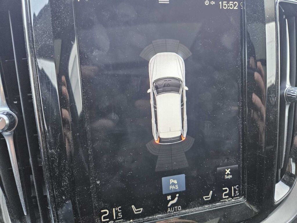 Volvo XC60 2020 Valkoinen