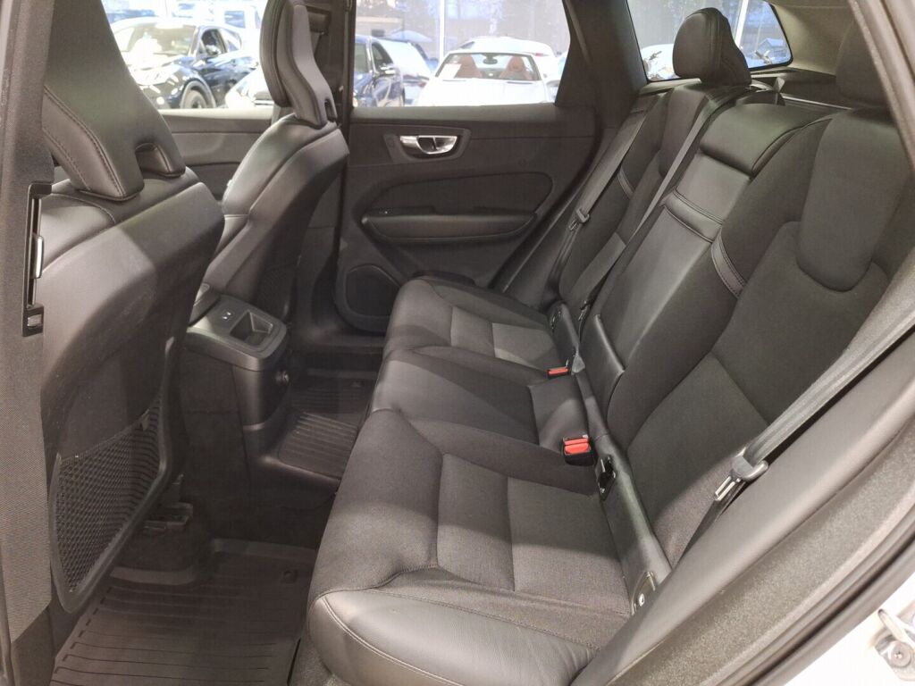 Volvo XC60 2020 Valkoinen