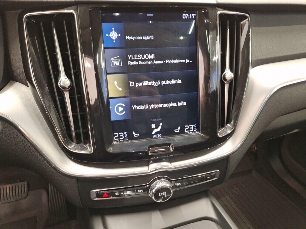 Volvo XC60 2020 Valkoinen