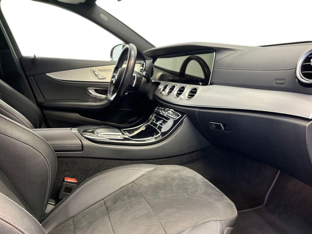 Mercedes-Benz E 2020 Harmaa