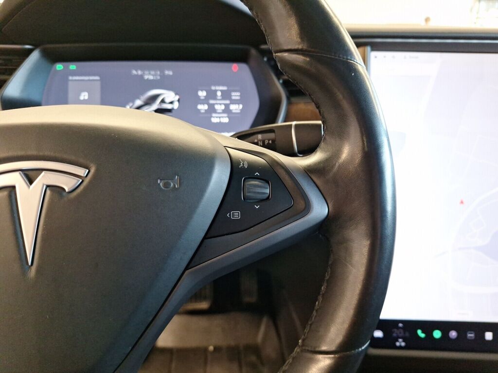 Tesla Model S 2018 Musta