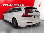 Volvo V60 2021 Valkoinen