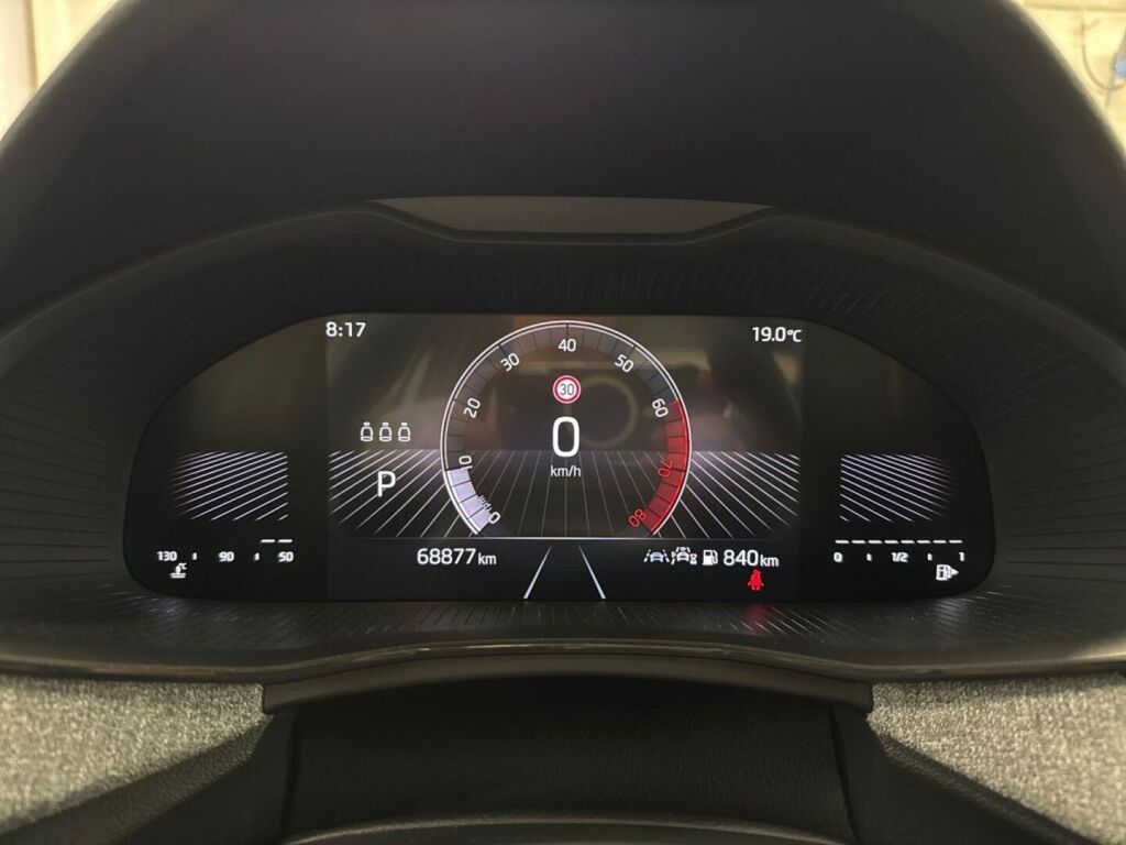 Skoda Kamiq 2024 Valkoinen