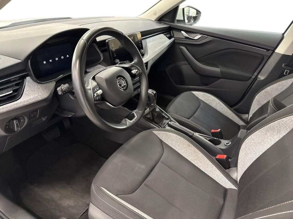 Skoda Kamiq 2024 Valkoinen