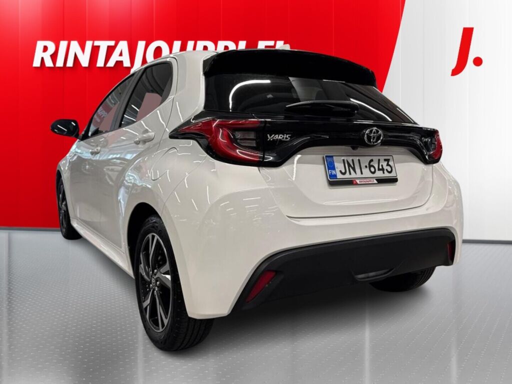 Toyota Yaris 2024 Valkoinen