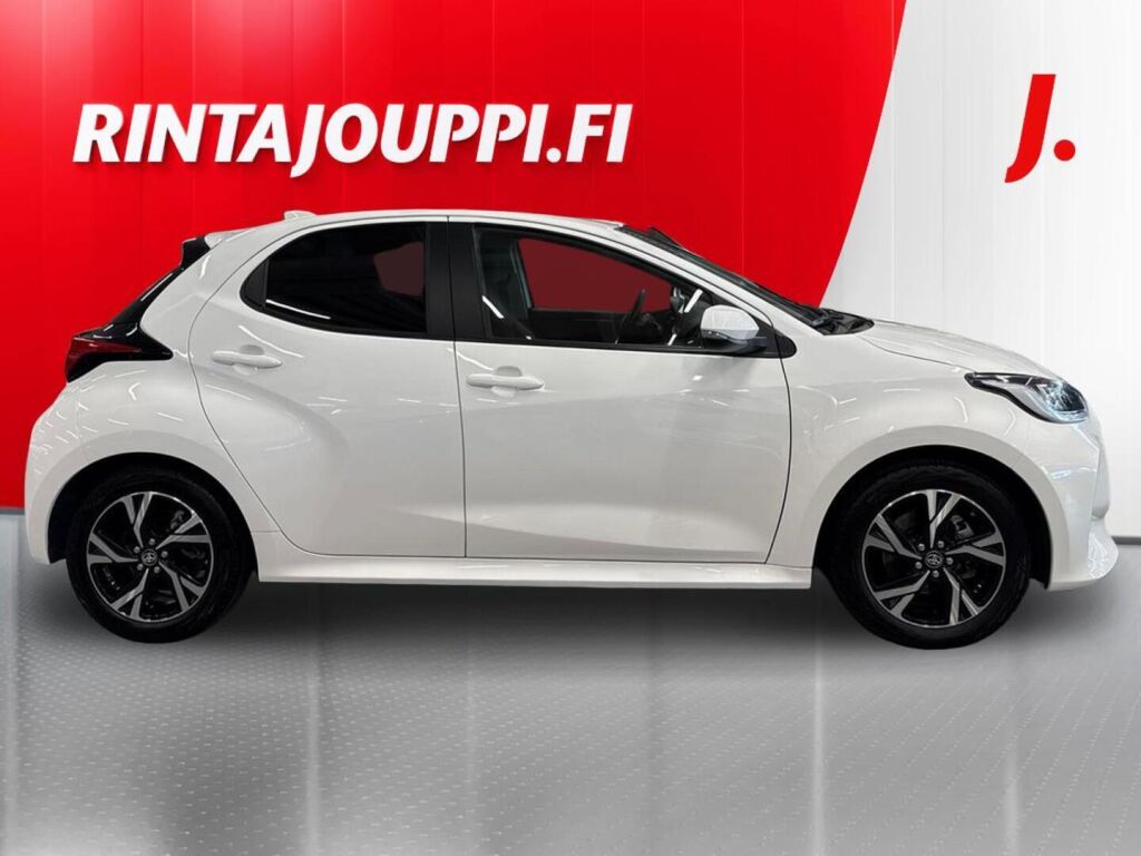 Toyota Yaris 2024 Valkoinen