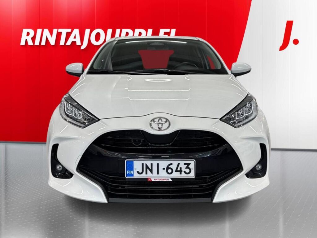 Toyota Yaris 2024 Valkoinen