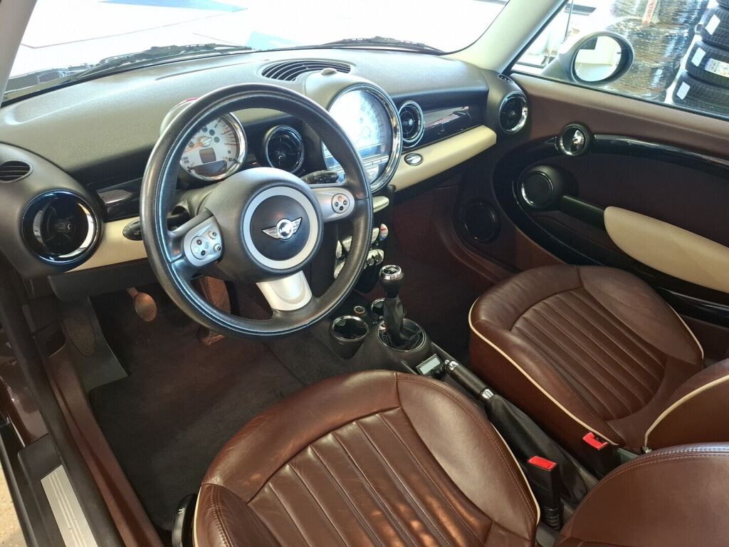 Mini Cooper 2007 Ruskea (beige)