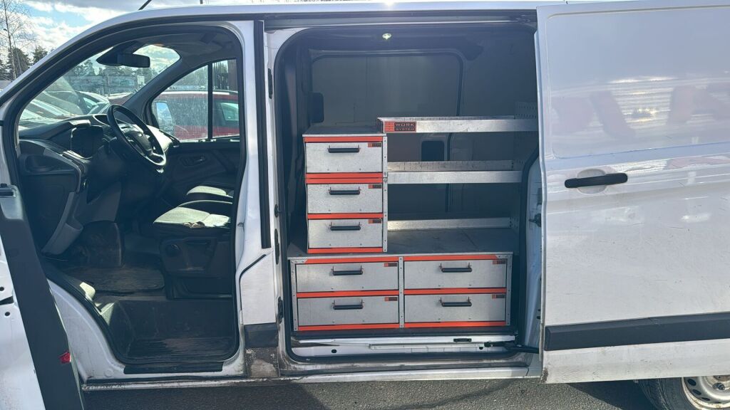 Ford Transit Custom 2018 Valkoinen