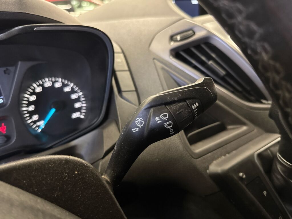 Ford Transit Custom 2018 Valkoinen