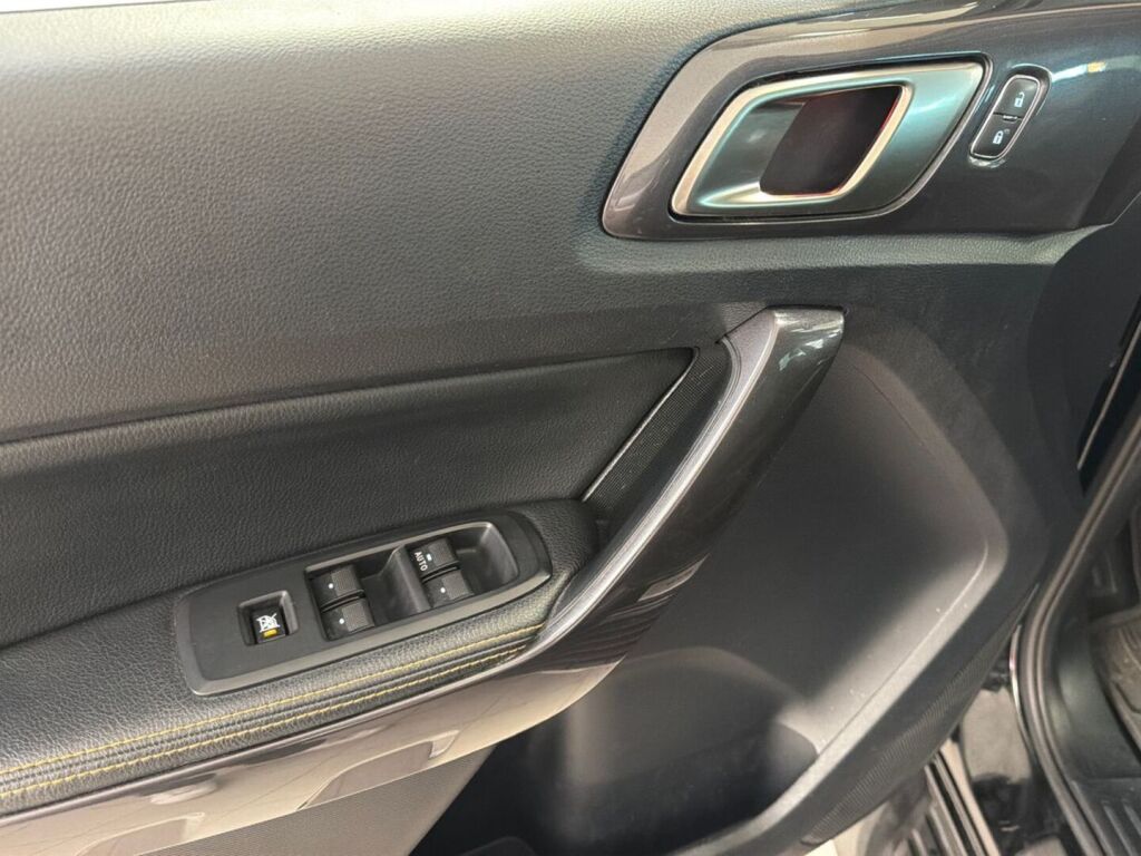 Ford Ranger 2020 Musta