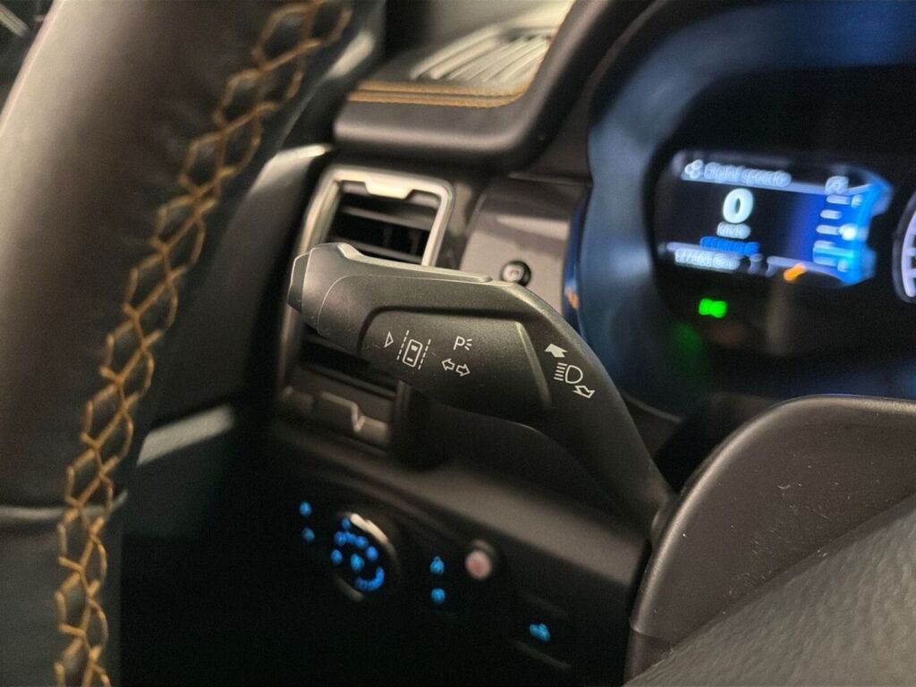 Ford Ranger 2020 Musta