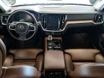 Volvo V60 2020 Musta