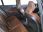 Volvo V60 2020 Musta
