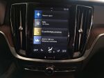 Volvo V60 2020 Musta