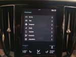 Volvo V60 2020 Musta