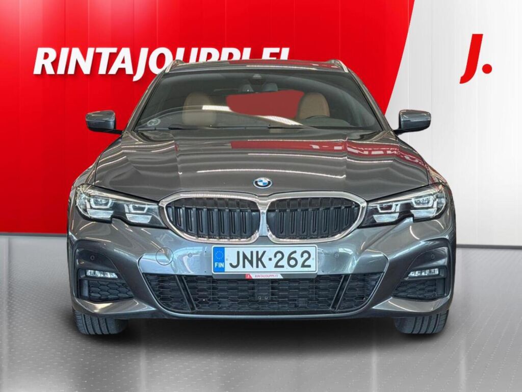 BMW 330 2022 Harmaa