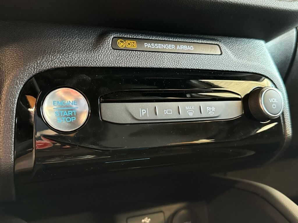 Ford Kuga 2025 Valkoinen