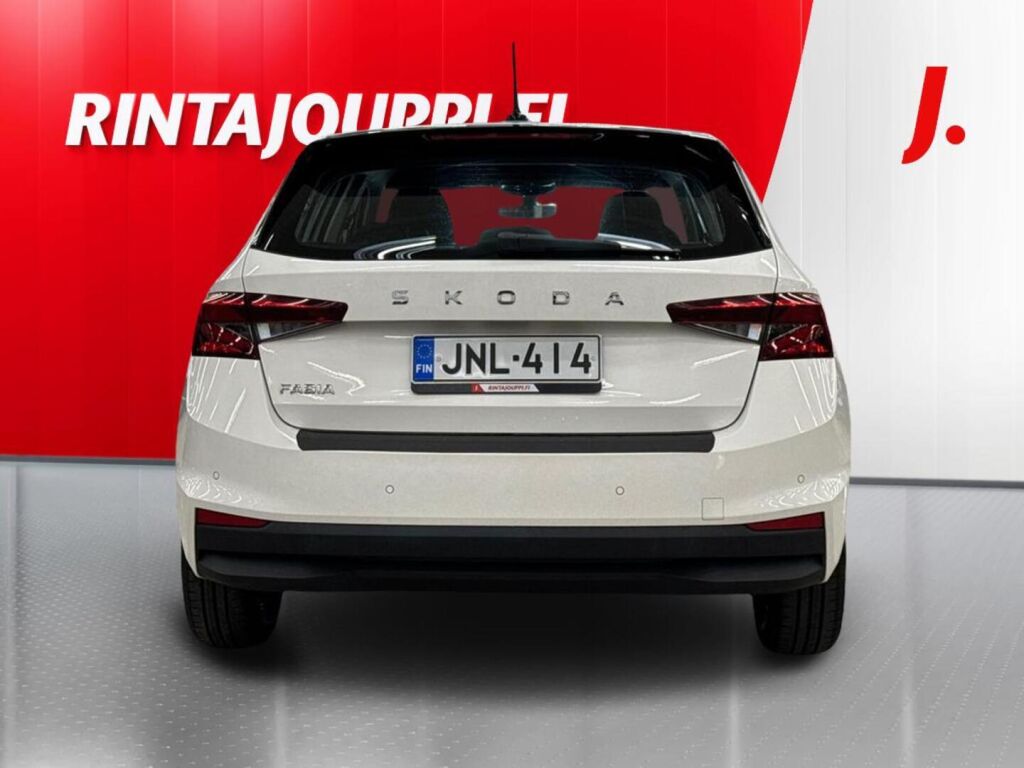 Skoda Fabia 2024 Valkoinen