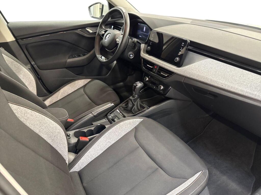 Skoda Kamiq 2024 Valkoinen