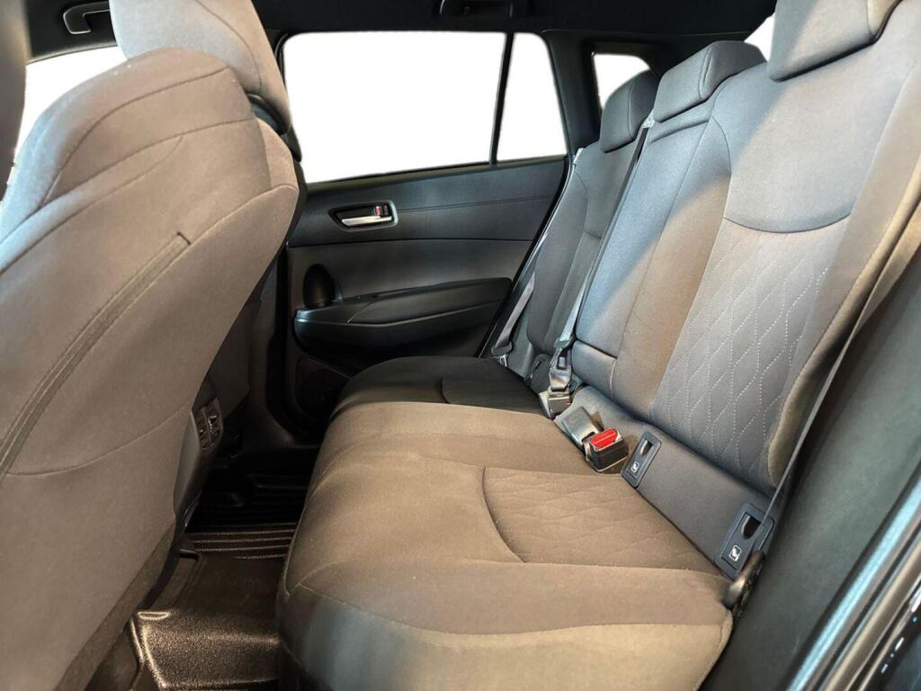 Toyota Corolla Cross 2024 Musta