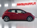 Peugeot 208 2014 Met. Punainen
