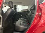 Peugeot 208 2014 Met. Punainen