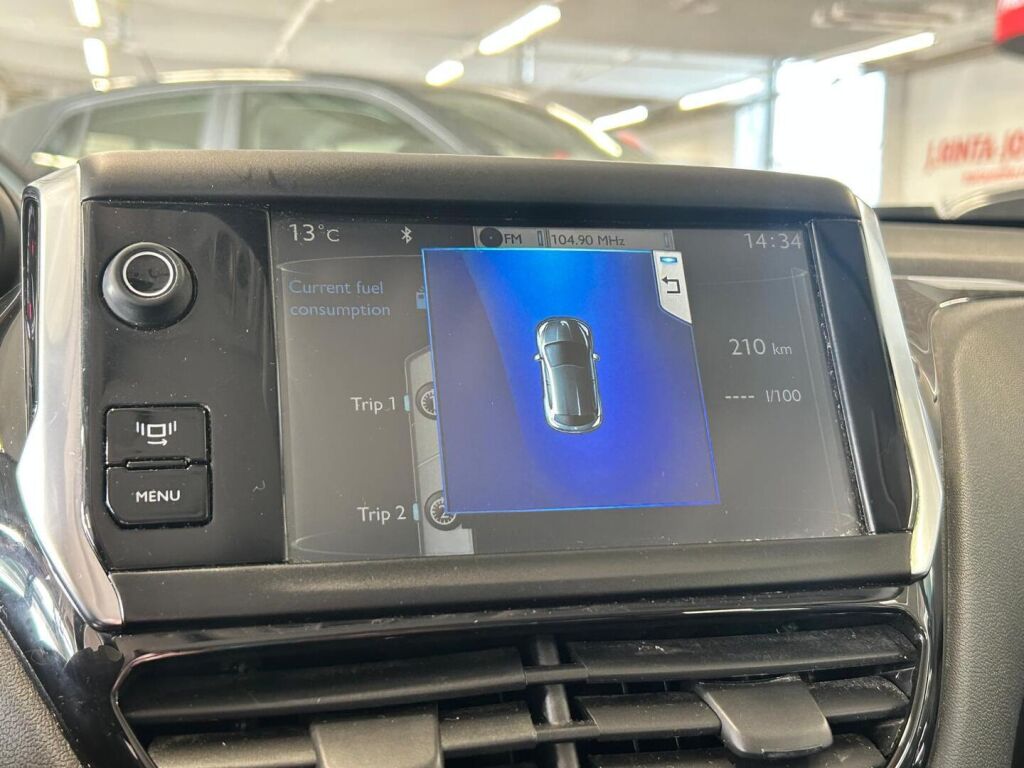 Peugeot 208 2014 Met. Punainen