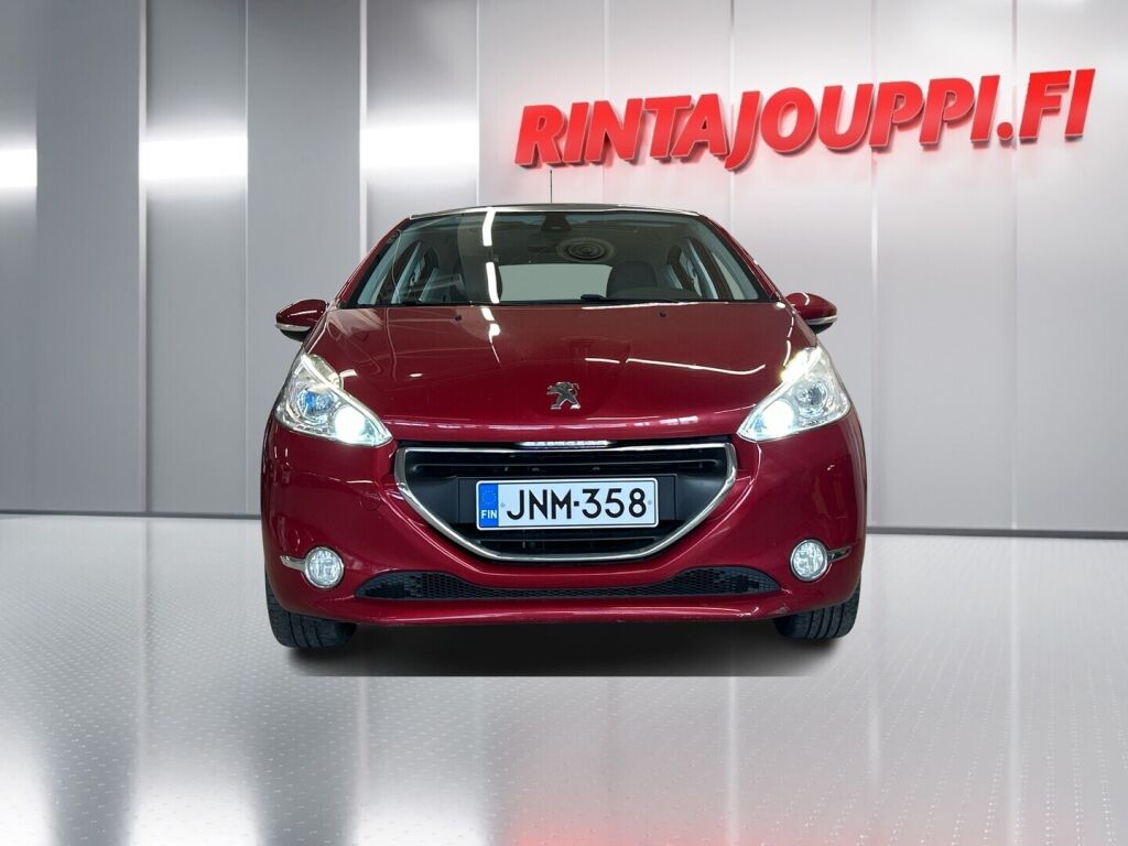 Peugeot 208 2014 Met. Punainen