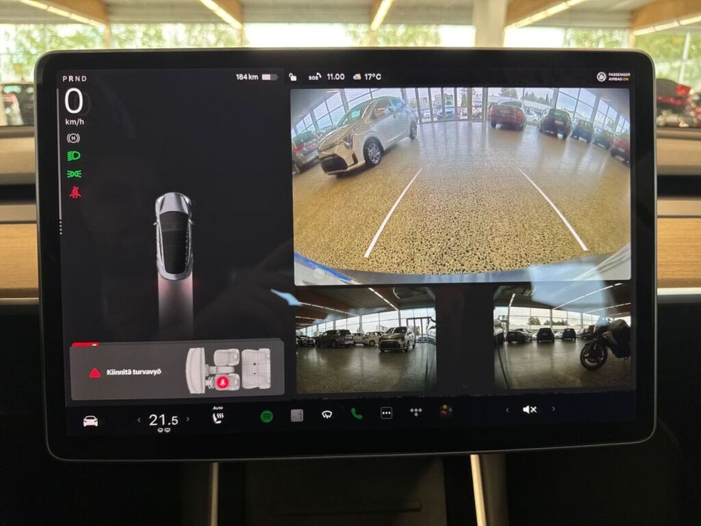 Tesla Model 3 2019 Harmaa