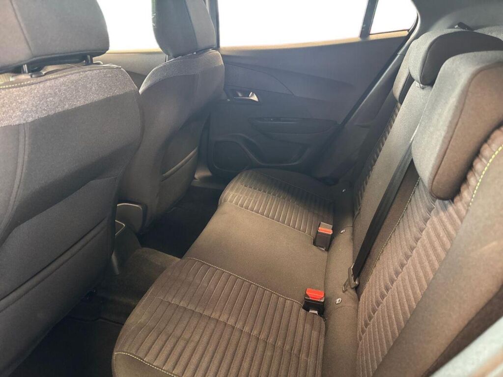 Peugeot 2008 2024 Metallinhohto Harmaa