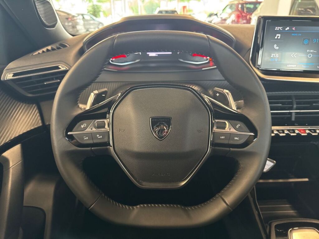 Peugeot 2008 2024 Metallinhohto Harmaa