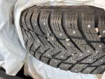Peugeot 2008 2024 Metallinhohto Harmaa