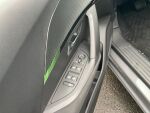 Peugeot 2008 2024 Metallinhohto Harmaa