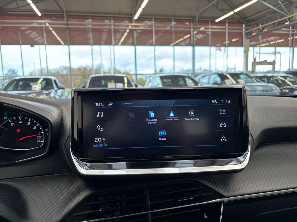 Peugeot 2008 2024 Harmaa