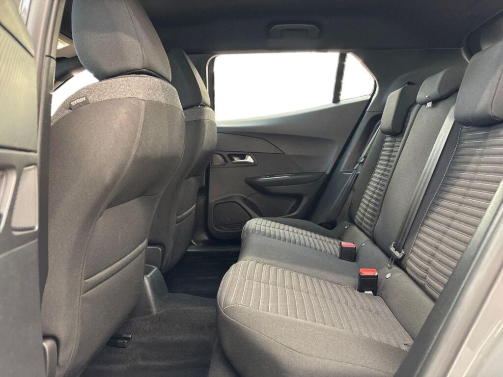 Peugeot 2008 2024 Harmaa