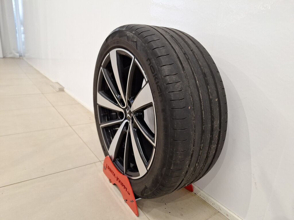 Polestar 2 2021 Valkoinen