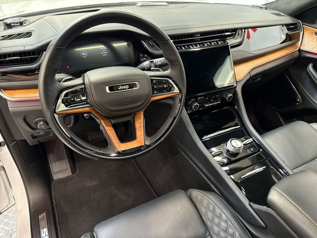 Jeep Grand Cherokee 2024 Valkoinen