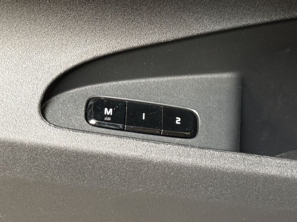 Polestar 2 2024 Harmaa