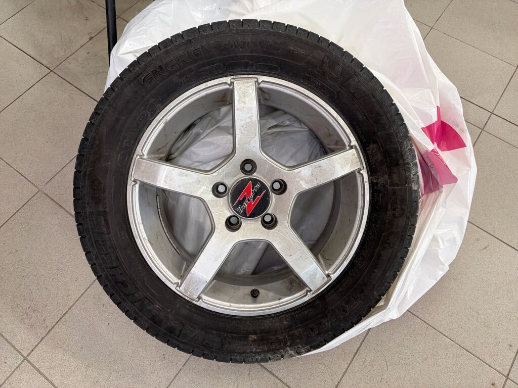 Kia XCeed 2022 Harmaa